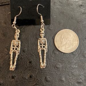SKELETON EARRINGS IN SILVER